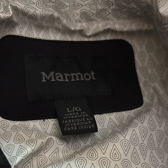 Marmot Dark black Jacket with Hood - Picture 2 of 3